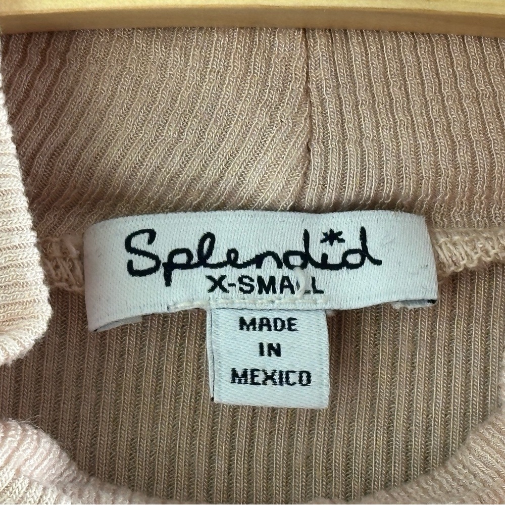 Splendid pink top
